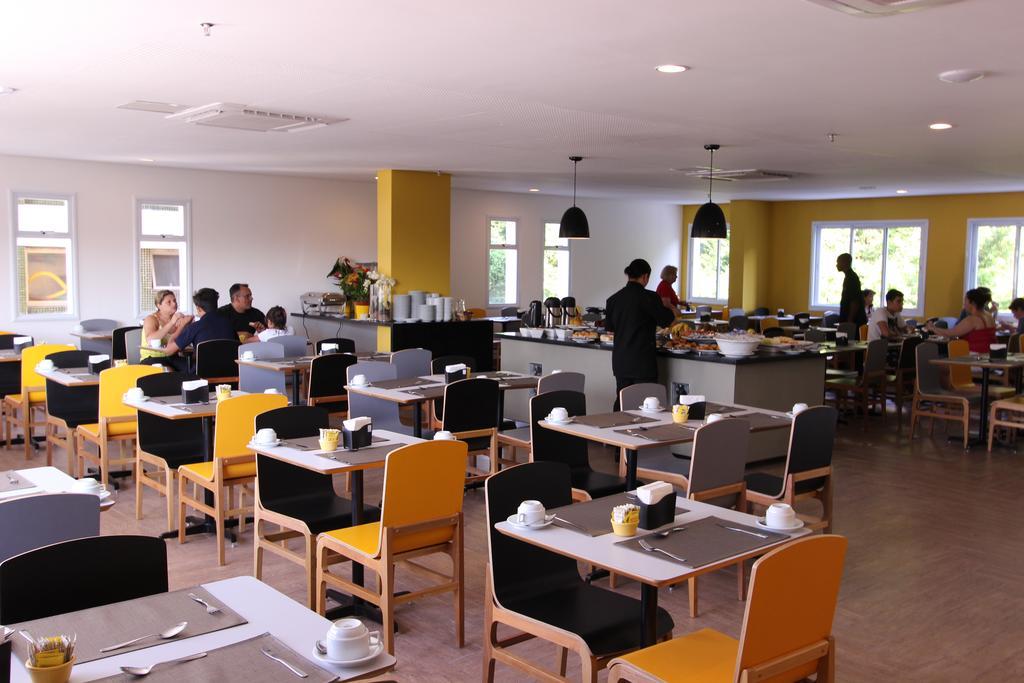Nobile Hotel Гуаружа Екстериор снимка