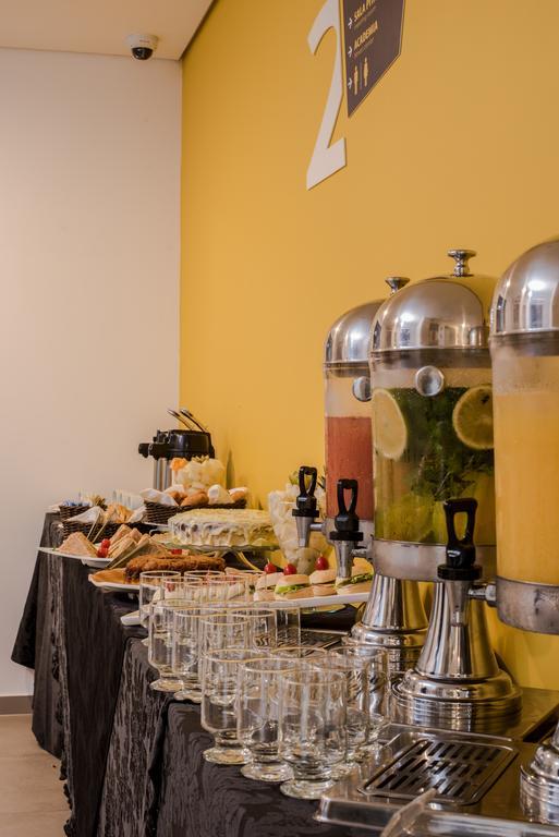 Nobile Hotel Гуаружа Екстериор снимка