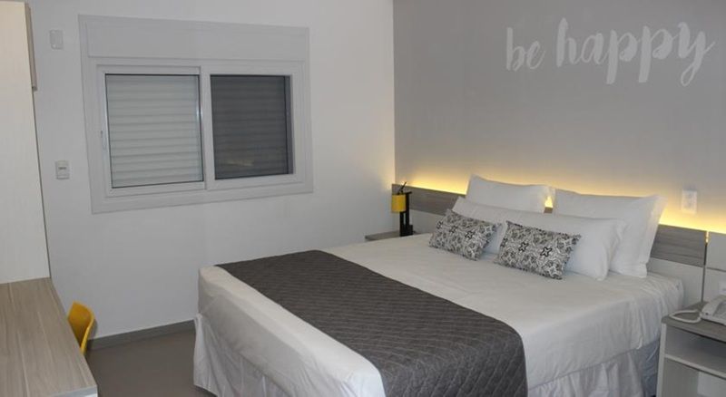 Nobile Hotel Гуаружа Екстериор снимка