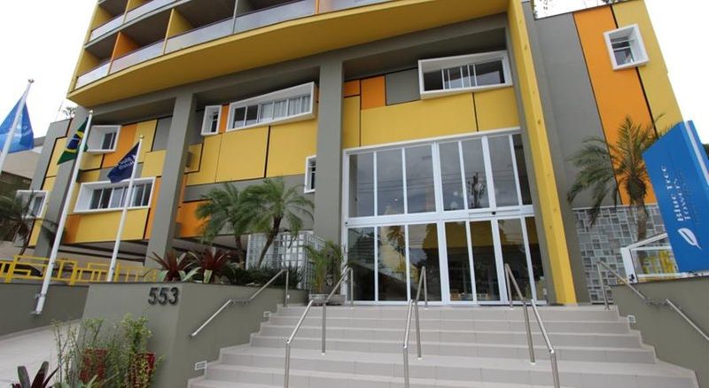 Nobile Hotel Гуаружа Екстериор снимка