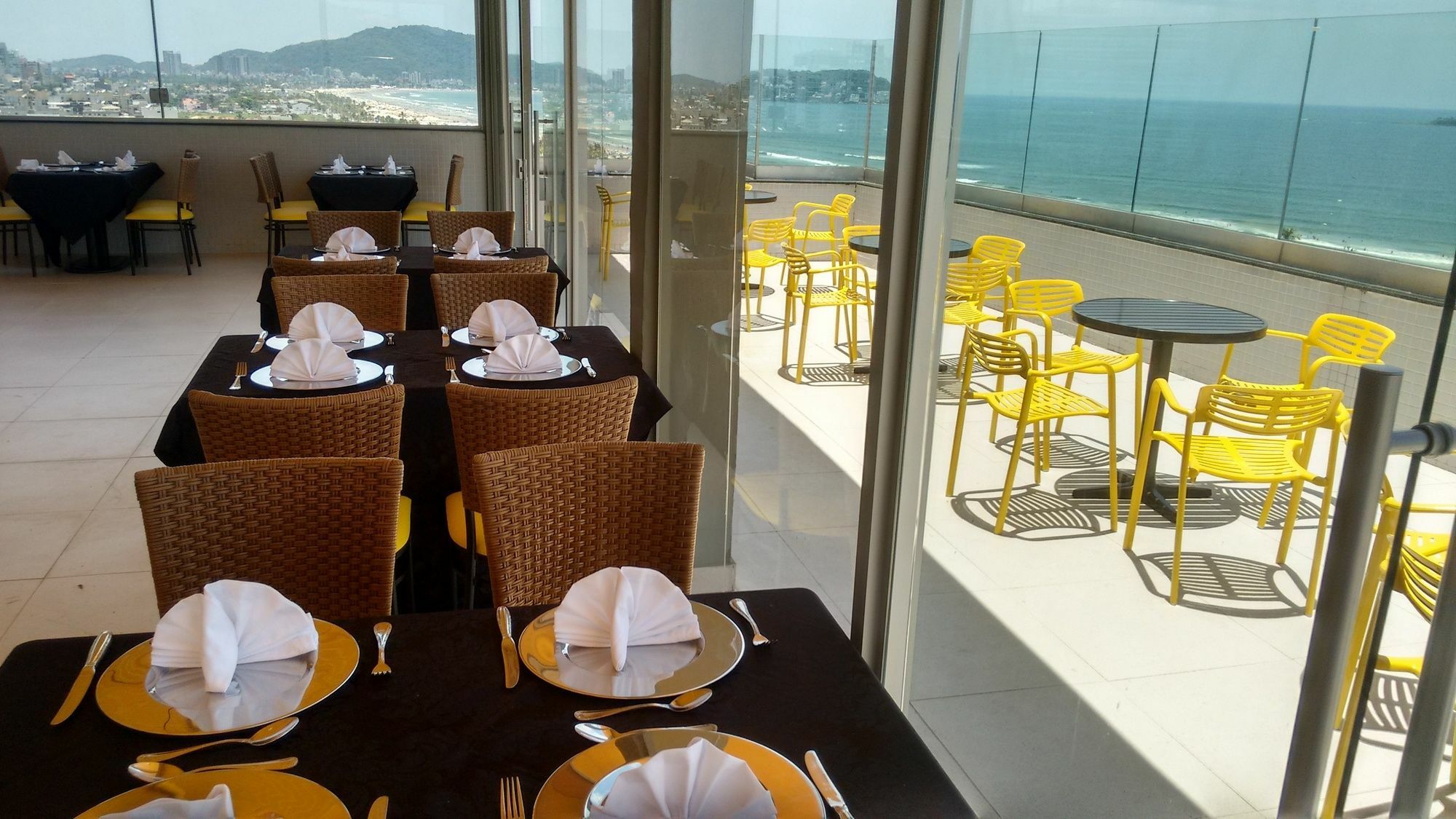 Nobile Hotel Гуаружа Екстериор снимка